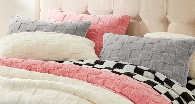 Dorm Room Bedding Essentials for College Freshmen - Cozy Bliss