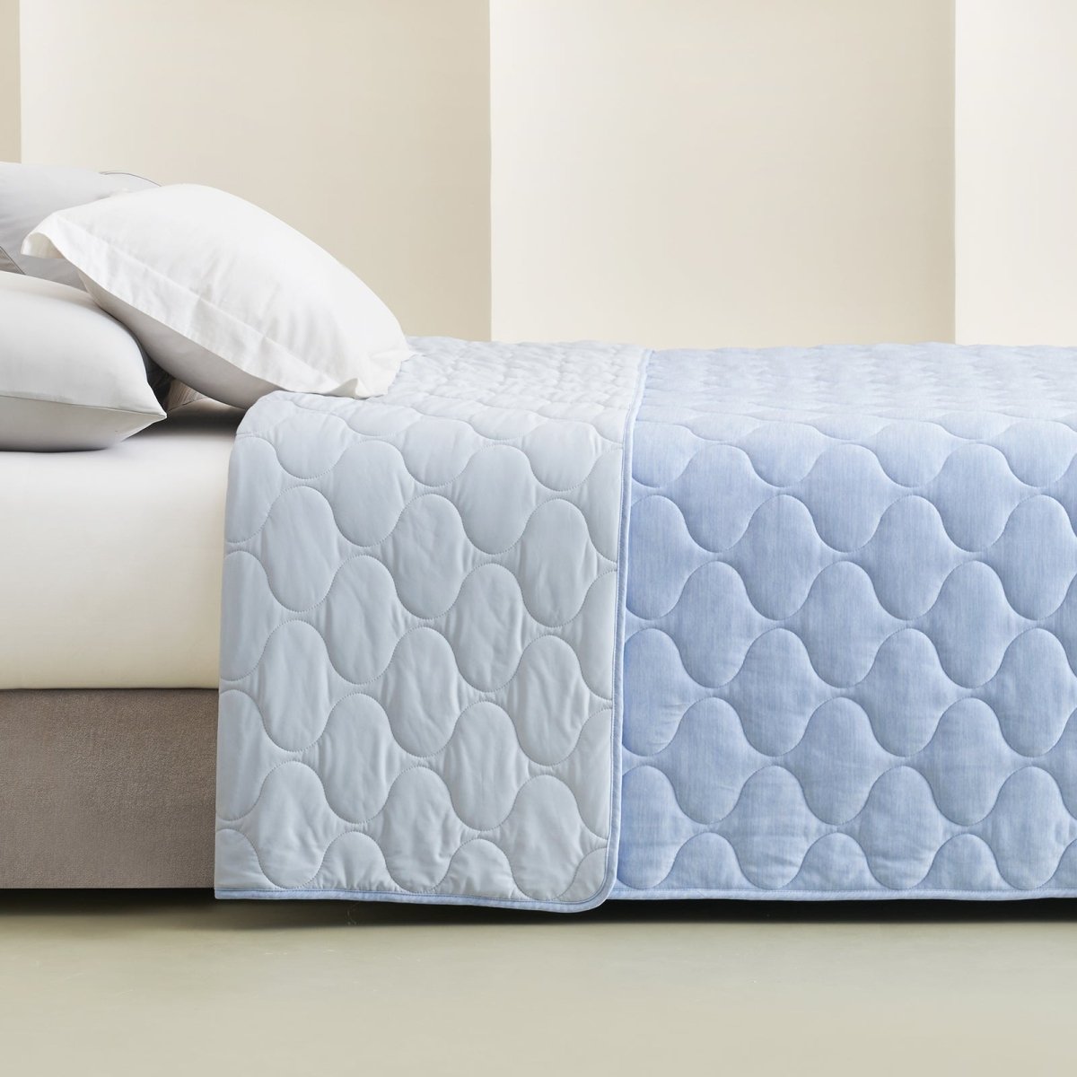 Cozy Bliss dual-sided cooling blanket in cool blue with cloud pattern, premium comforter #color_Cool Blue