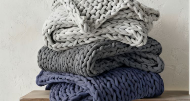 Weighted Blanket Benefits: How Gentle Pressure Can Help You Sleep and Relax Better - Cozy Bliss