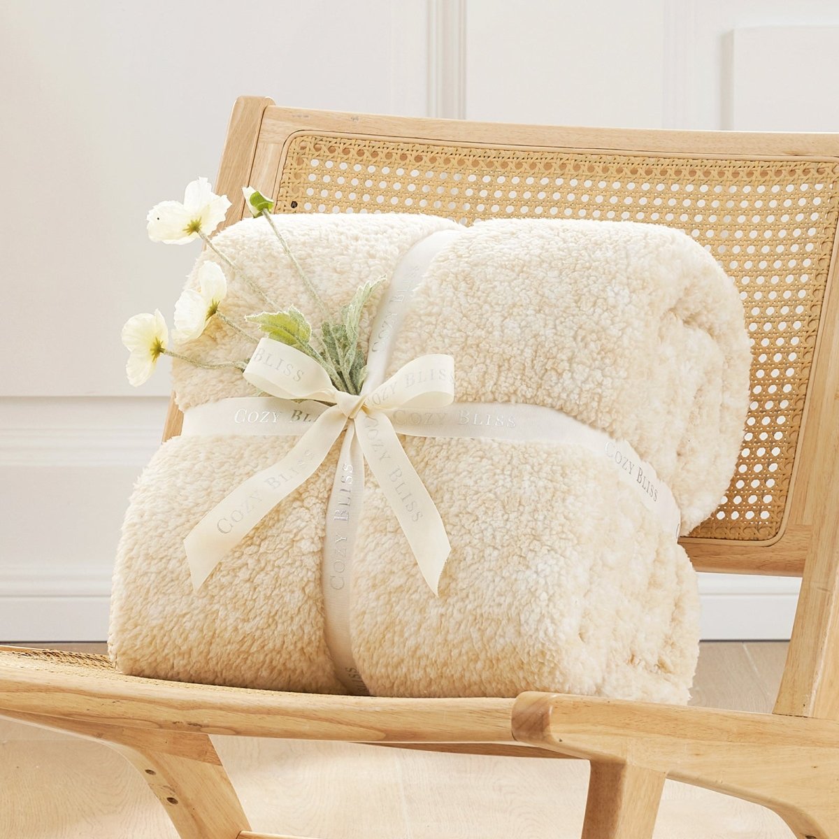 Reversible Sherpa Fleece Throw Blanket | Cozy Bliss