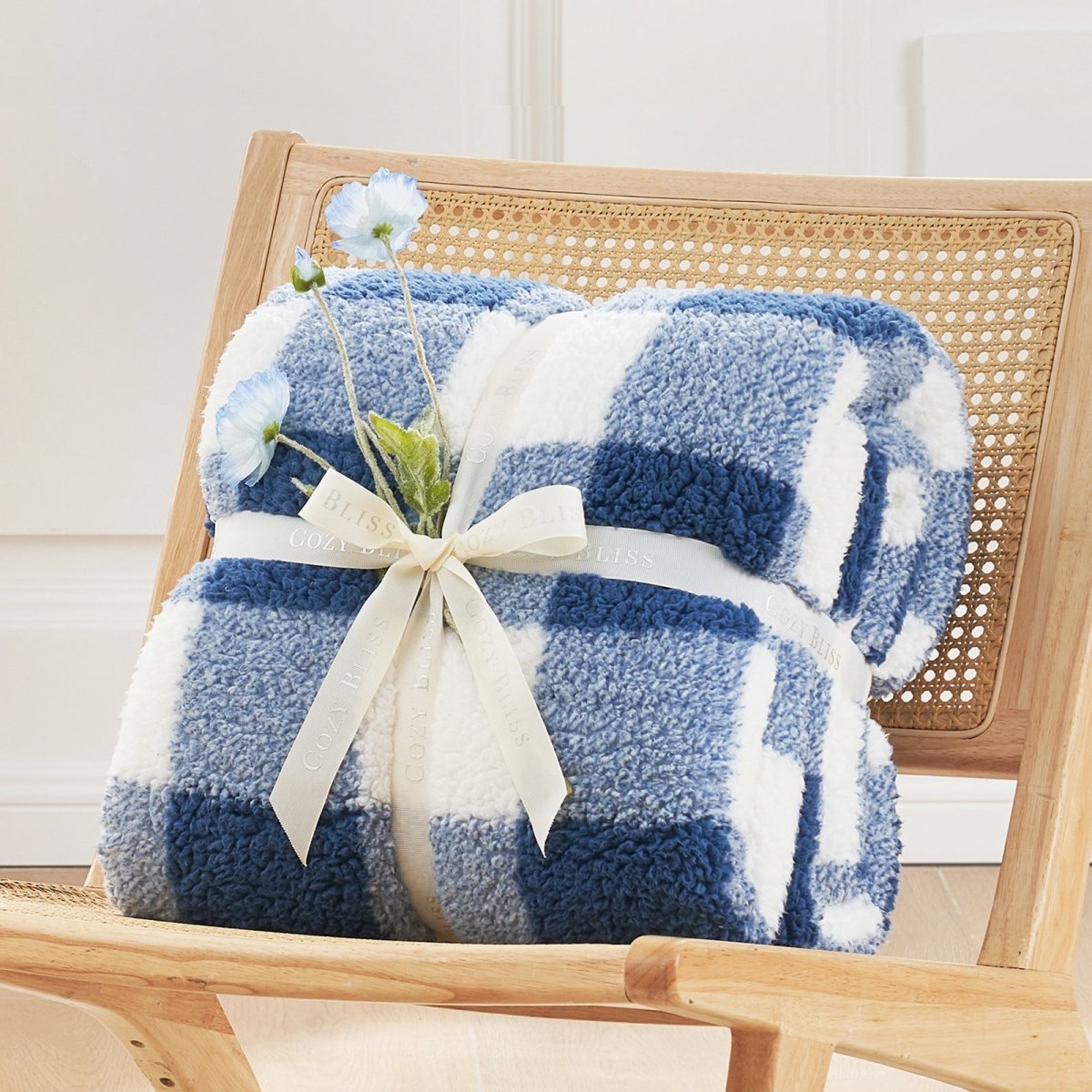 Buffalo sherpa throw blanket in Buffalo Plaid-navy blue folded with ribbon, perfect for gifting #color_Buffalo Plaid-navy blue