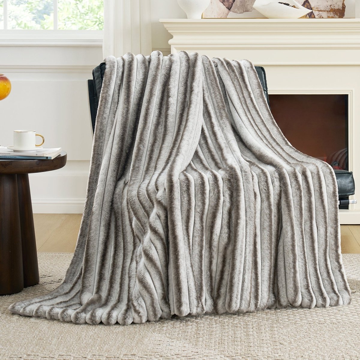 #color_Grey Stripe