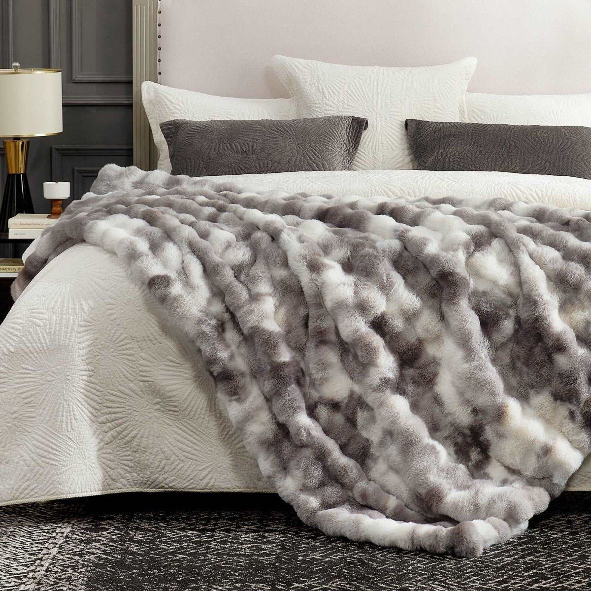 Tie-dye taupe faux fur throw blanket on cozy bed. Cozy and soft blanket for bedroom. #color_Tie-dye Taupe