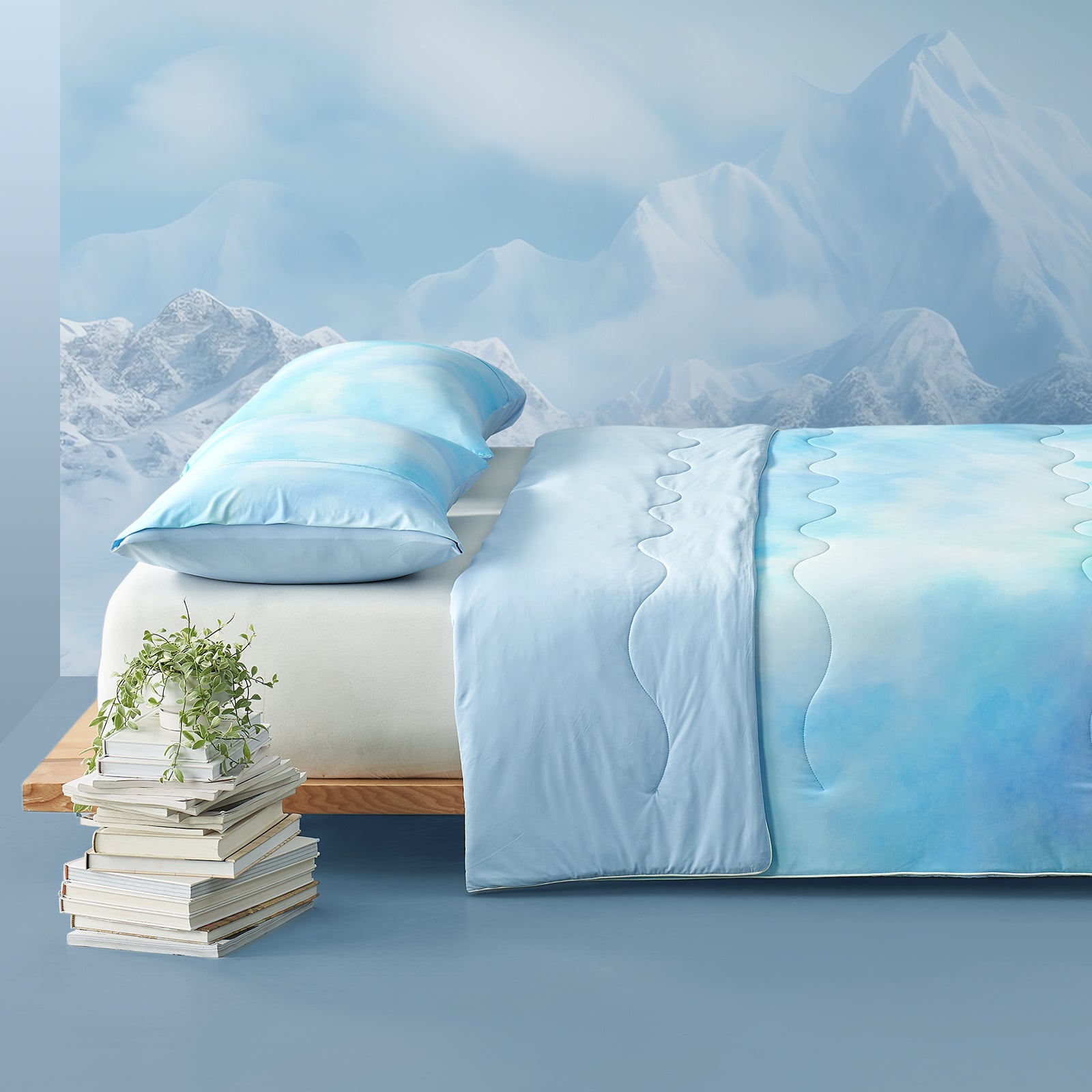 Watercolour Blue Cooling Comforter