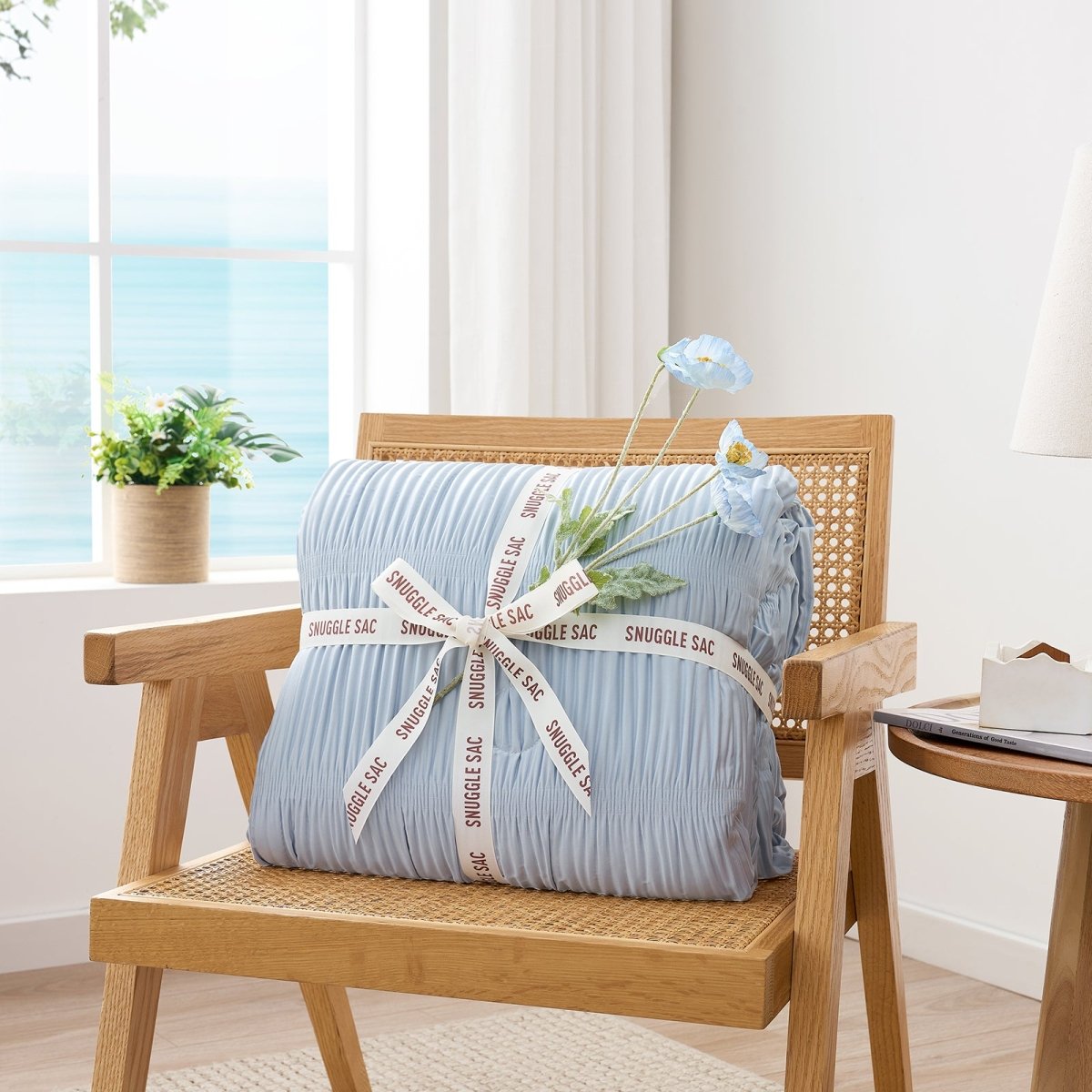 Cooling comforter as a gift, perfect cozy and thoughtful present for better sleep#color_Cool Blue